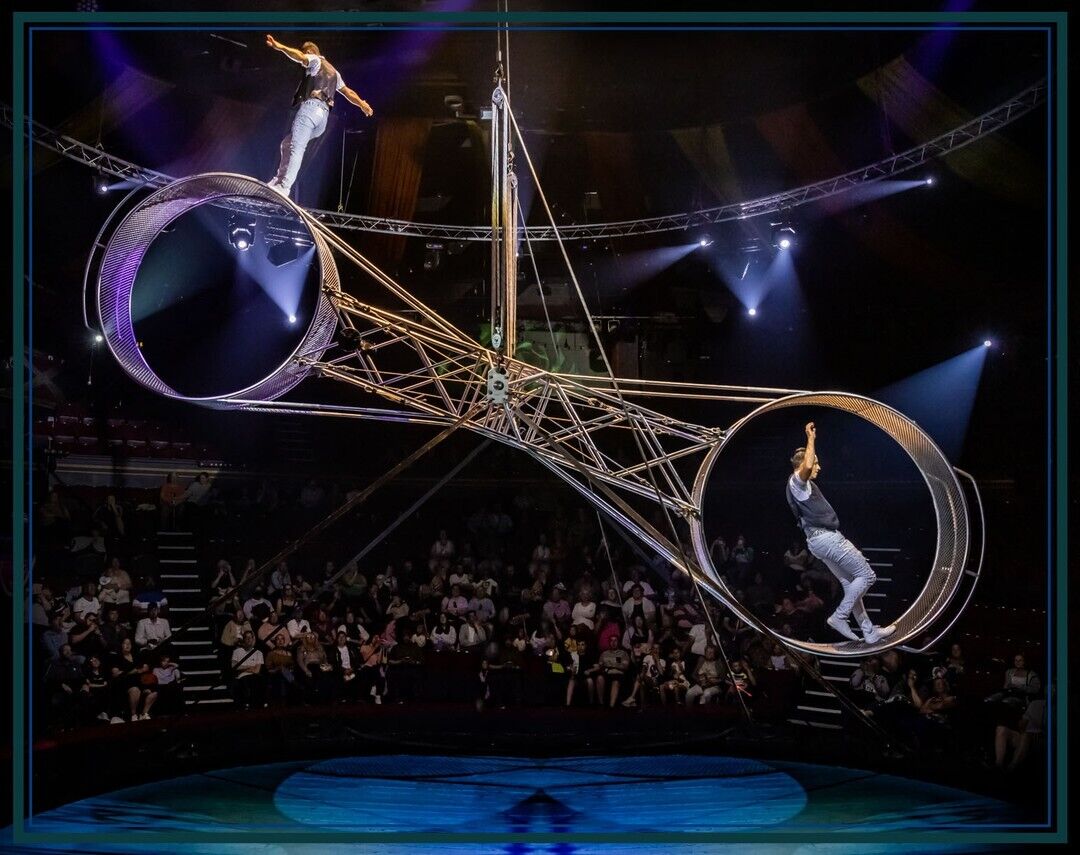 British acrobat falls from 10-meter height during circus show
