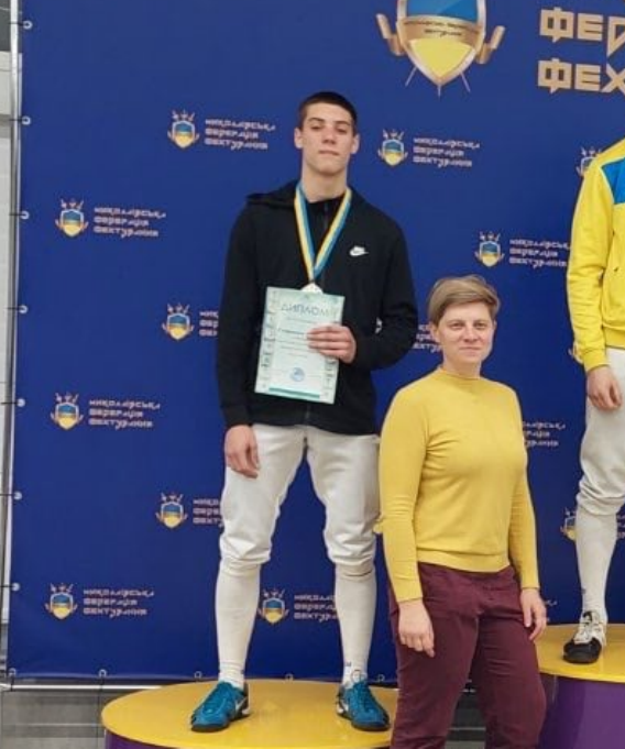 He gave up his career and volunteered. Ukrainian fencing champion died in the war with Russian occupants