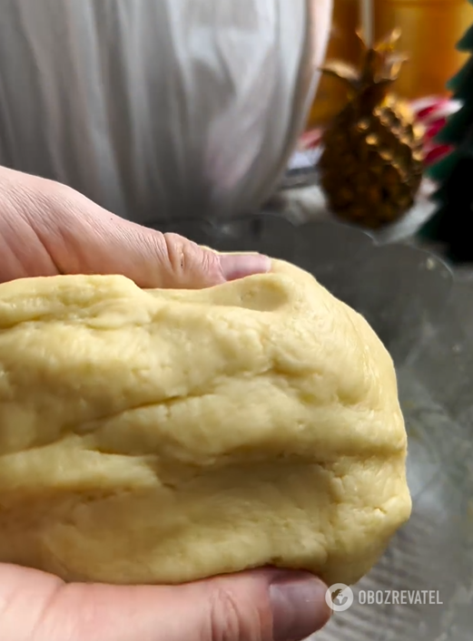 A must-have for Christmas: a recipe for flavored cookies with whole orange slices