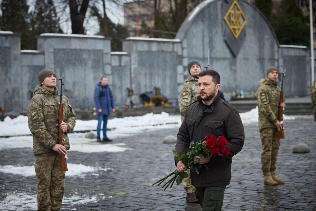 Zelenskyy honored the memory of Heroes in Lviv
