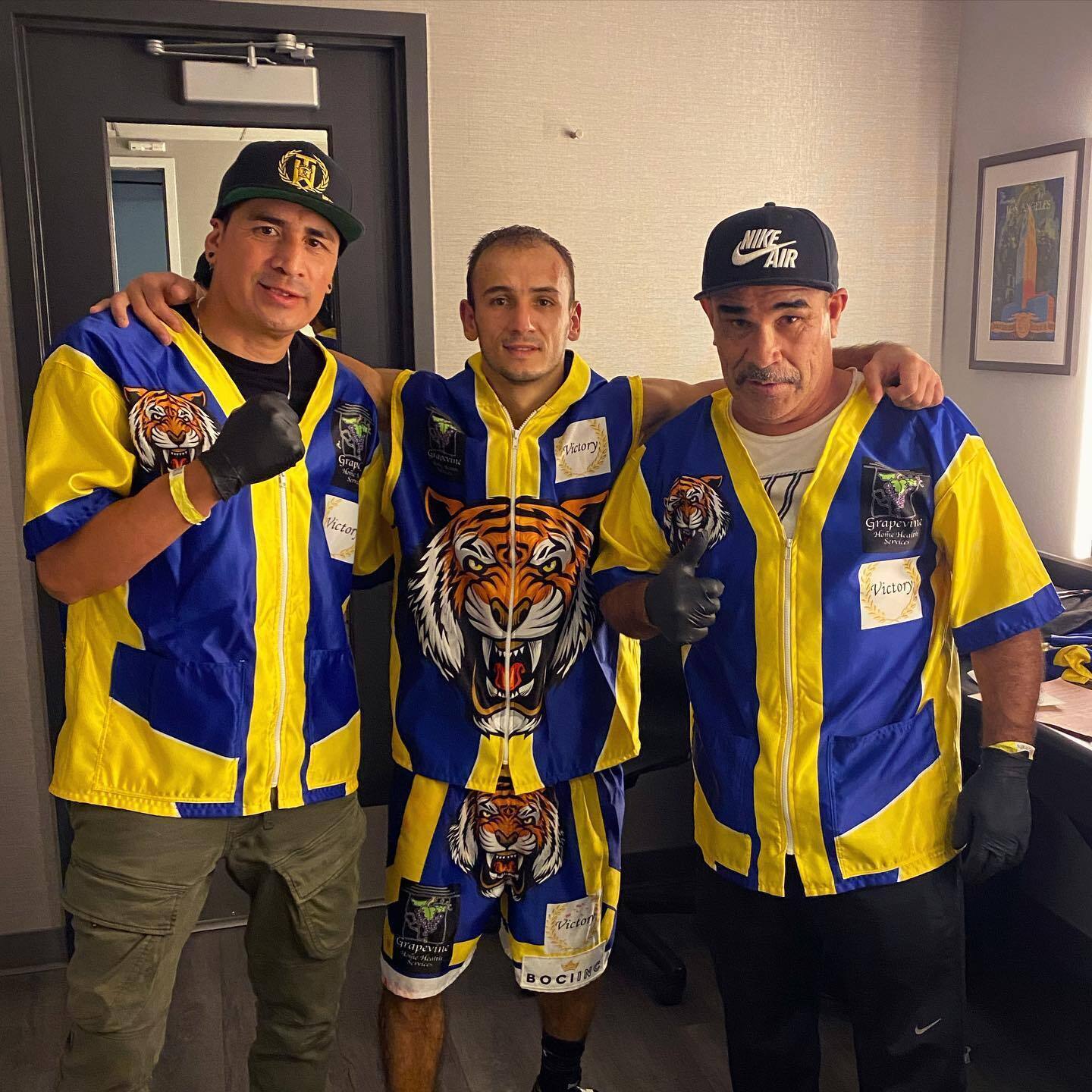 The Ukrainian boxing champion won a fight in the United States by knockout. Video
