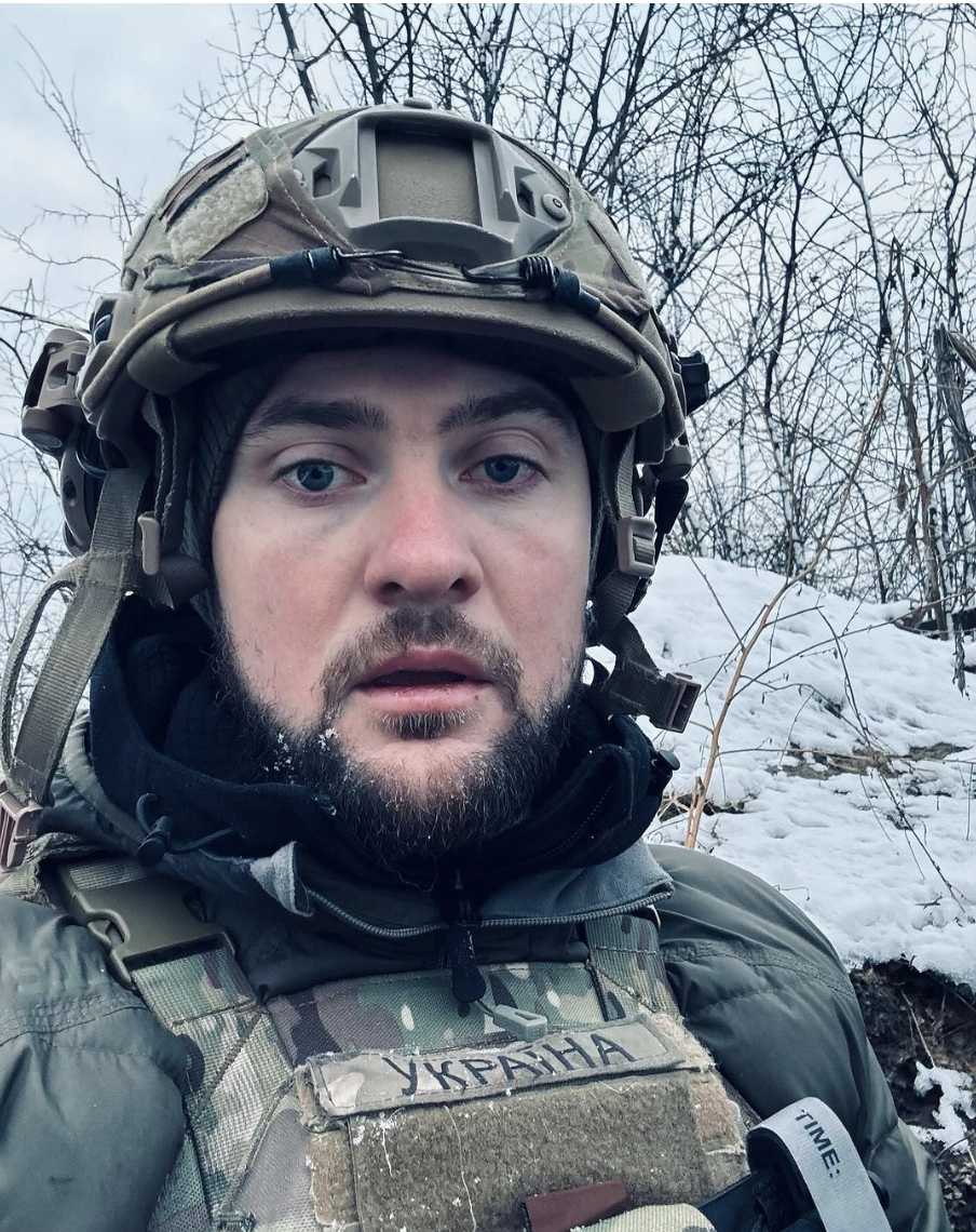 Rapper and war veteran Yarmak was robbed on the Dnipro-Kyiv train while he was sleeping: his backpack with a laptop and a GoPro camera was stolen