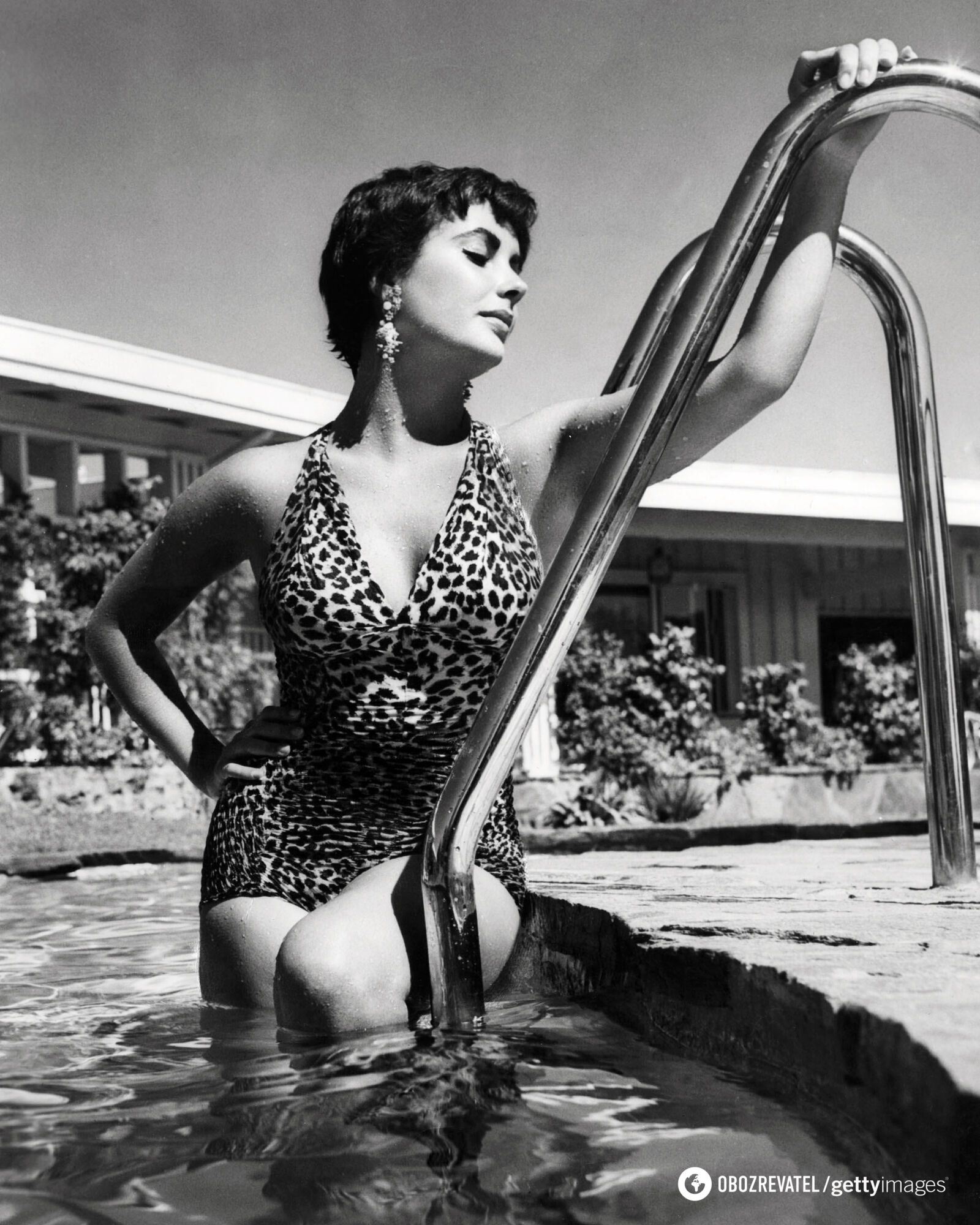 Marilyn Monroe, Elvis Presley, Elizabeth Taylor and others: how Hollywood stars looked in swimsuits and trunks. Rare photos