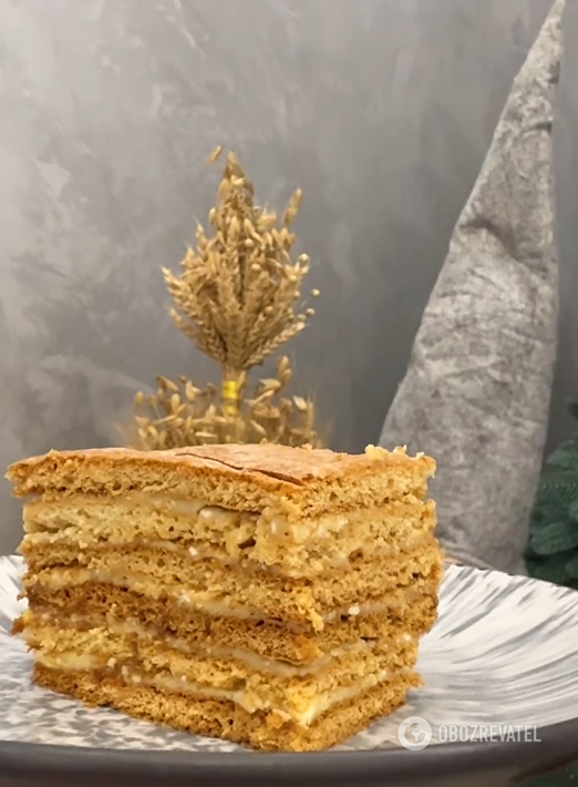 Fluffy sponge cake ''Miracle on Steam'': tastier than ''Medovik''