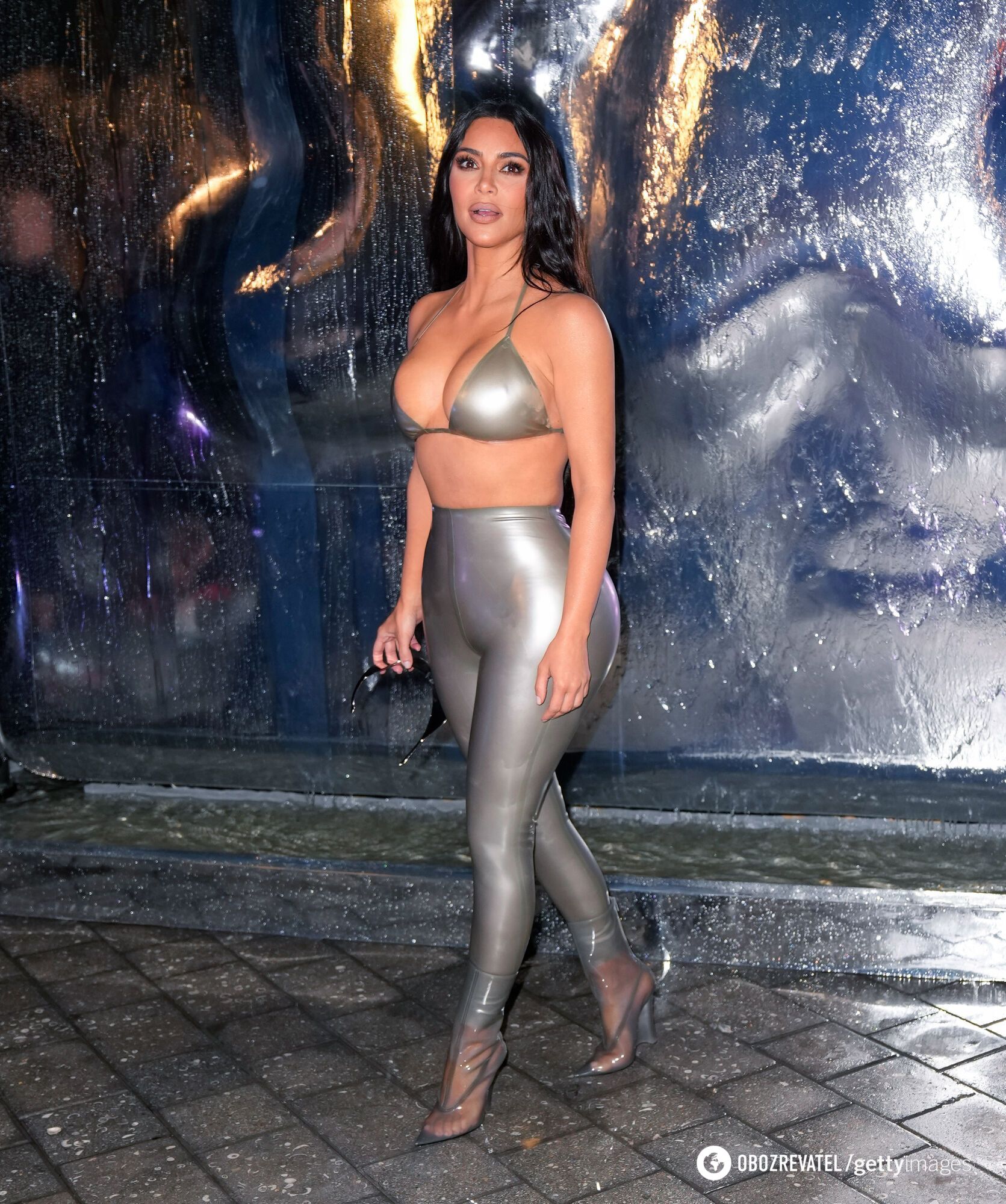 It's not about sports at all?  What is the secret of Kim Kardashian's perfect abs and what the star has been hiding from everyone for so long. Photo
