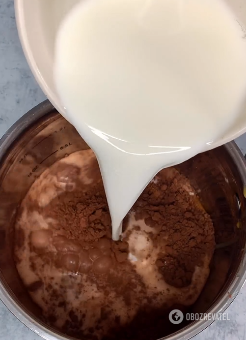 No-bake chocolate dessert in a glass that is ready in 15 minutes