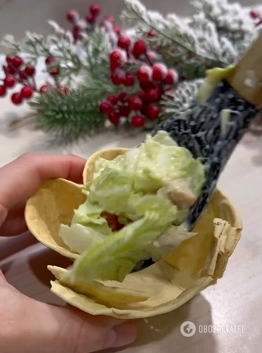 Salad in pita bread for the New Year: how to prepare this original appetizer
