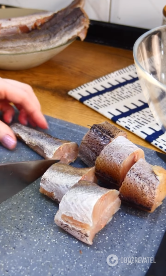 Z czym gotować morszczuka, aby zaskoczyć gości: najsmaczniejszy przepis