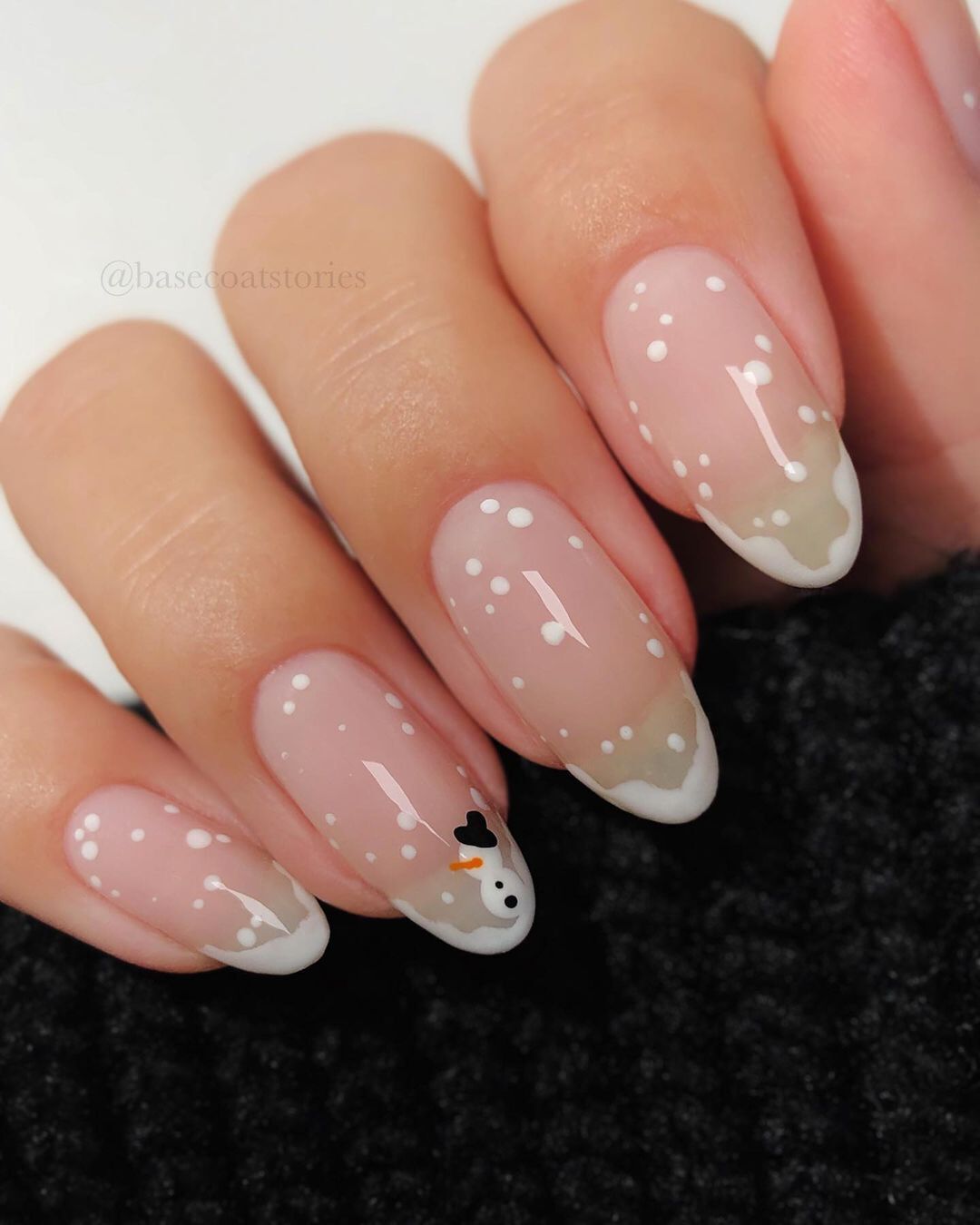 Manicure for the New Year: 7 exquisite designs for long nails. Photo