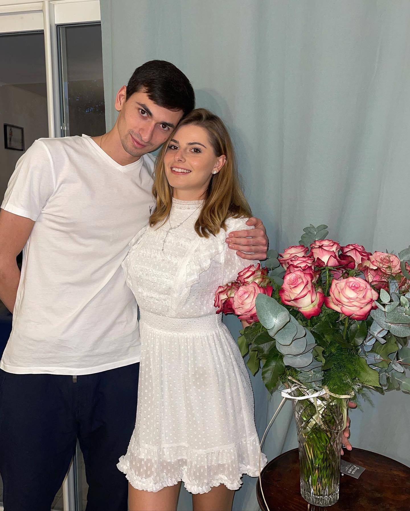 Ukrainian champion got engaged with a Russian tennis player. Photo