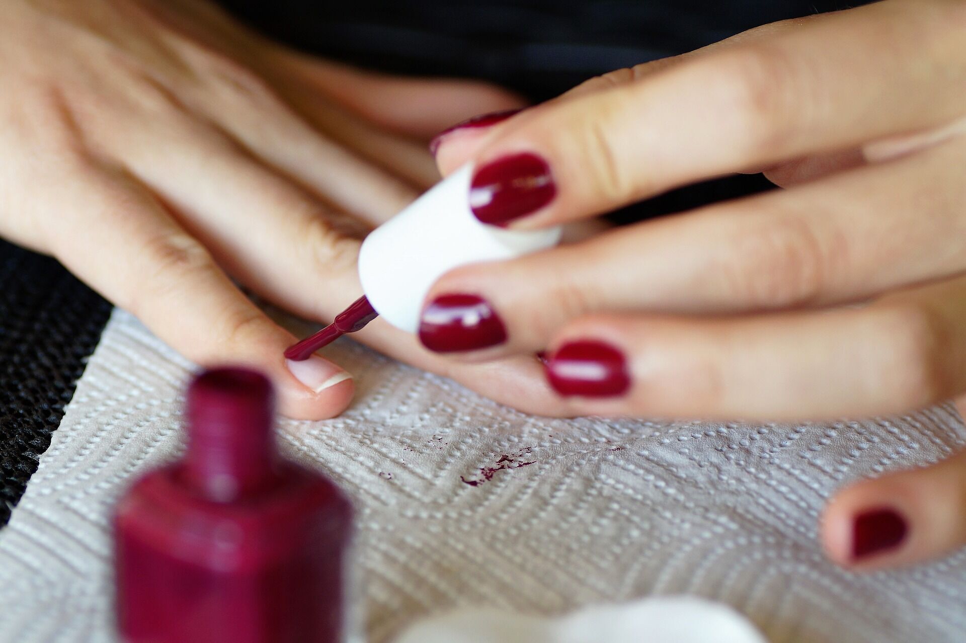 Gel polish can be removed without acetone