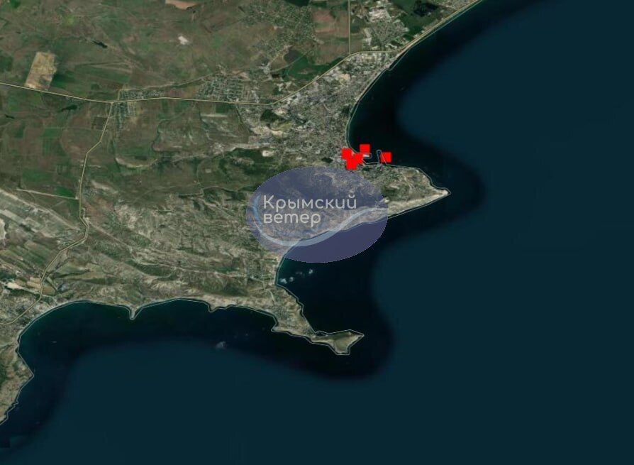 Explosions were heard in occupied Feodosia: Ukrainian Armed Forces hit the Novocherkassk ship, detonation was heard. Photos and videos