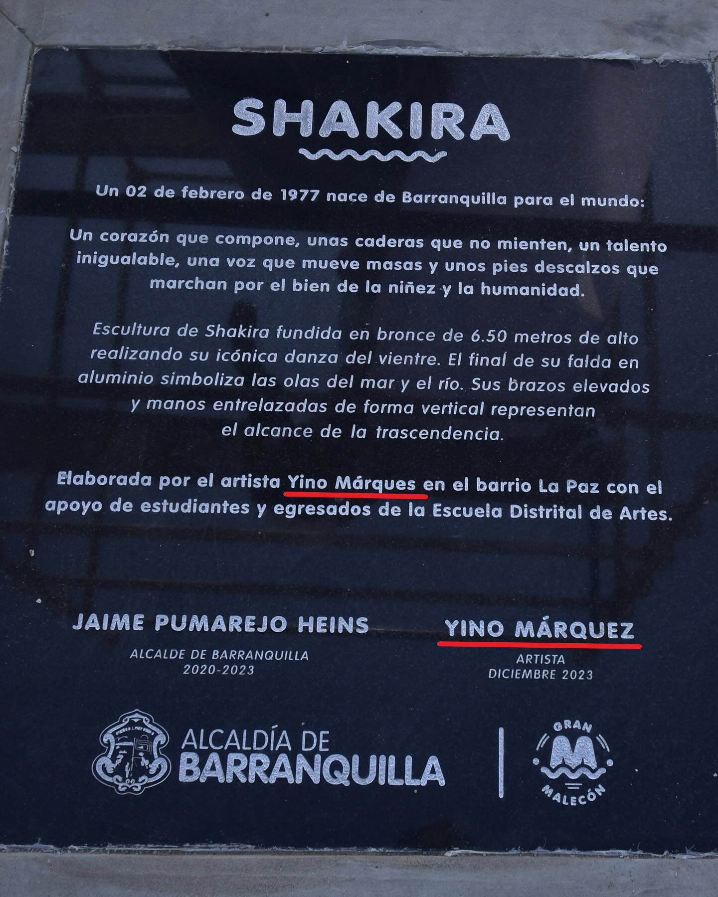 A 6.5-meter statue of Shakira has been erected in Colombia, but attentive fans spotted an error on the sign. Photo