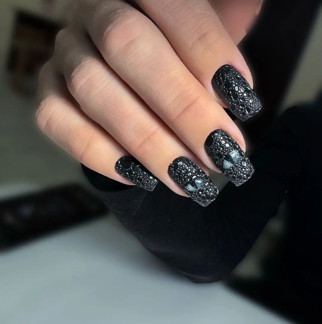 Manicure for the New Year: top 7 dragon designs you'll want to repeat. Photo