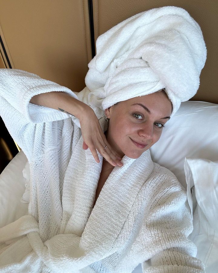 Pamela Anderson, Anne Hathaway, Selena Gomez and other celebrities who are not afraid to show themselves without makeup in 2023