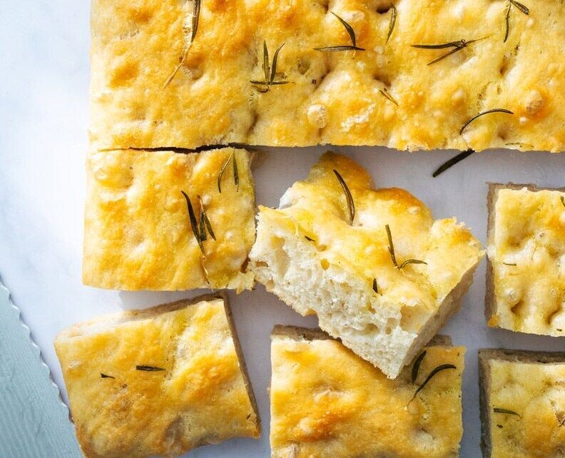 How to cook homemade focaccia in the oven
