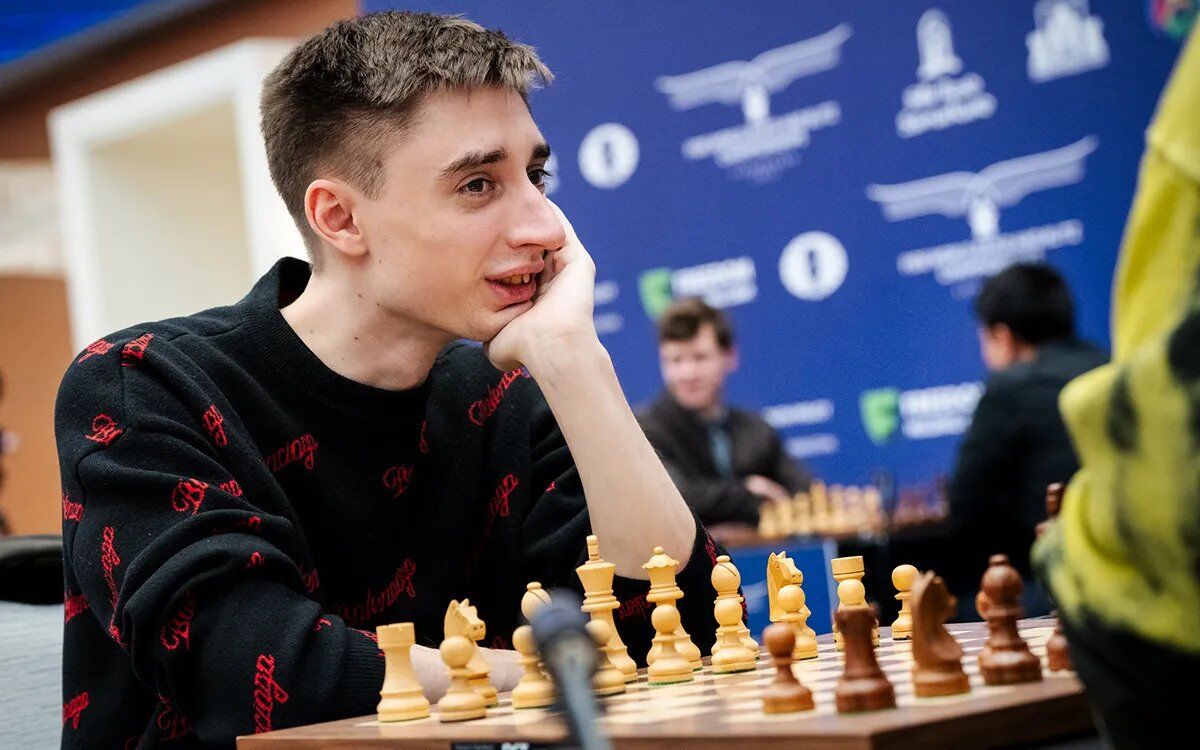 Scandal of the day. Russians got karma for forgery at the World Chess Championship. Video