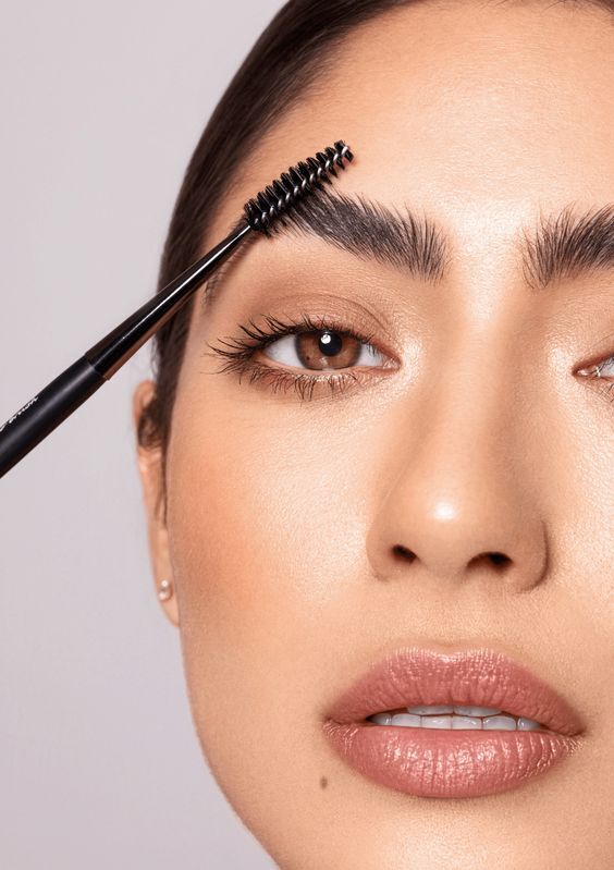 How to make gorgeous eyebrows in a few minutes if you can't go to a beauty salon