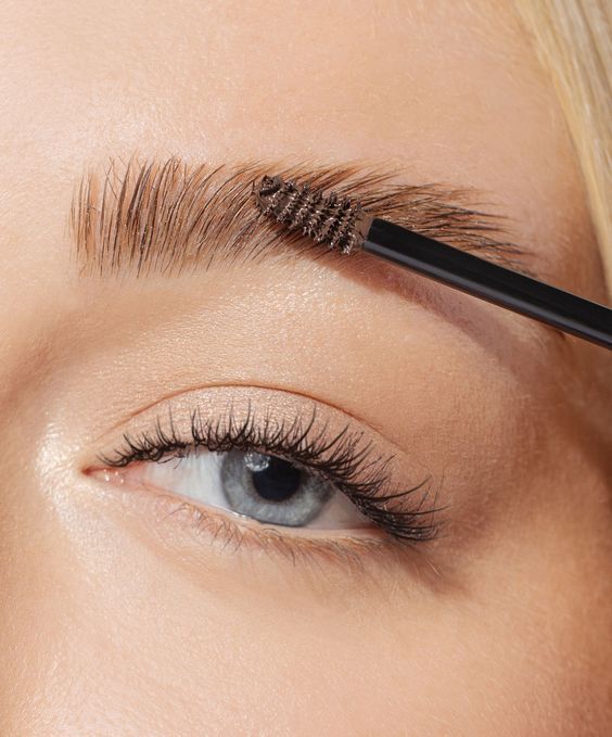 How to make gorgeous eyebrows in a few minutes if you can't go to a beauty salon
