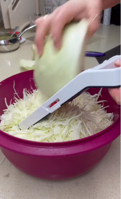 What ingredient will make sauerkraut extra crispy: one secret