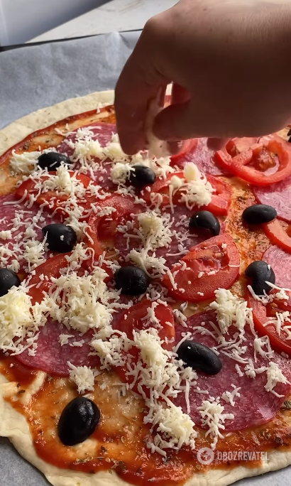 Pizza that is ready in 10 minutes: any topping will do