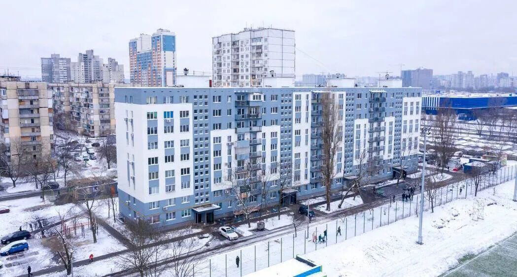 A year ago, the terrorist country of Russia shelled a high-rise building in Obolon in Kyiv: what the building looks like now. Photo.