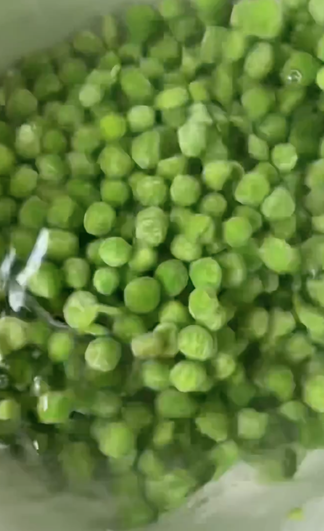 Boiled peas