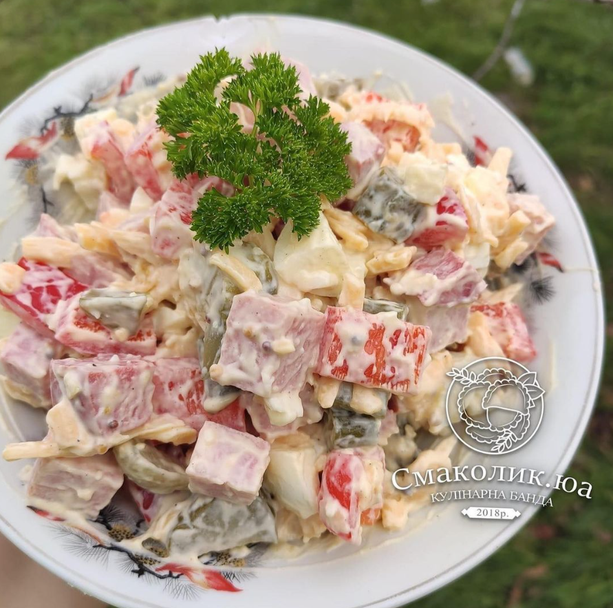 Berlin salad with mayonnaise