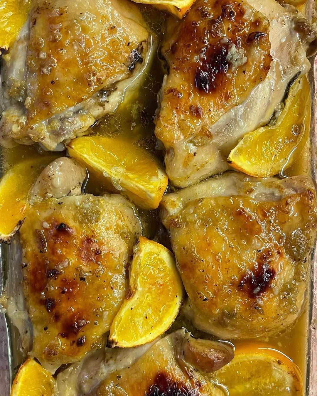 Finished meat with oranges