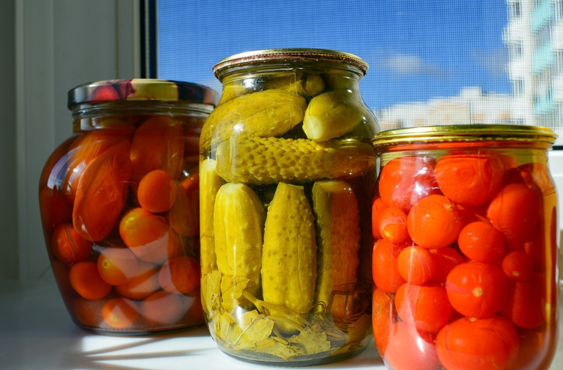 When best to pickle cucumbers and tomatoes for winter