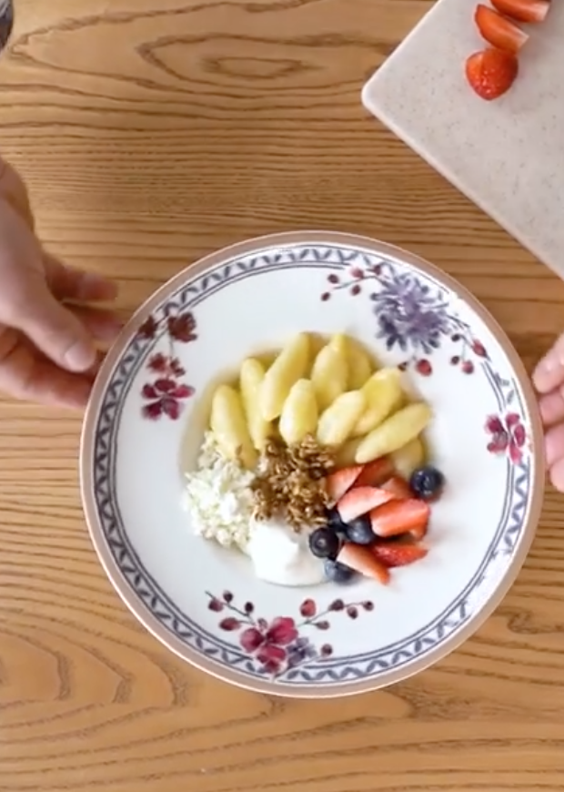 Dumplings with berries and nuts