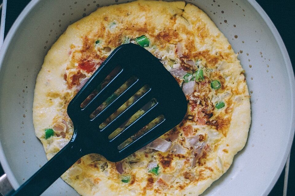 How to fry a delicious omelet