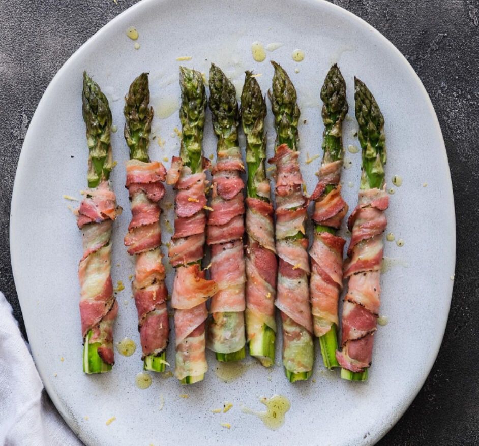 Baked asparagus in the oven