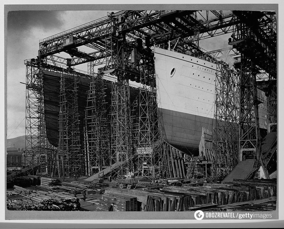 Titanic and Olympic were built at the same time.