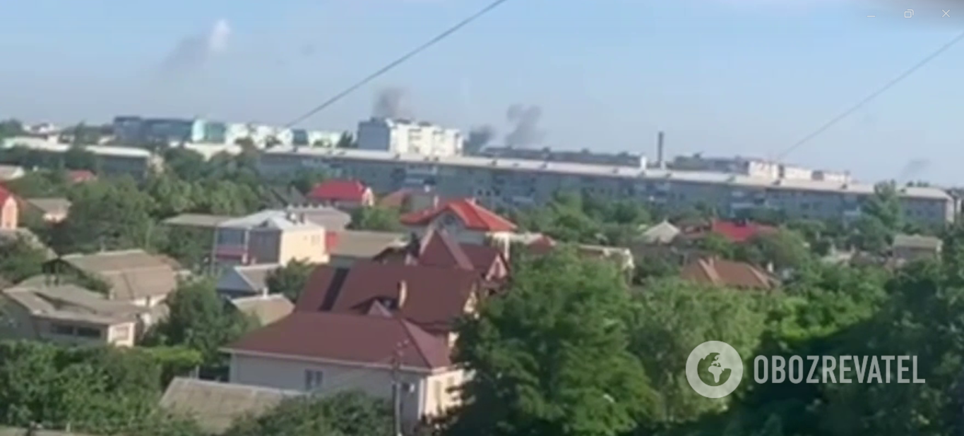 Smoke over Berdyansk