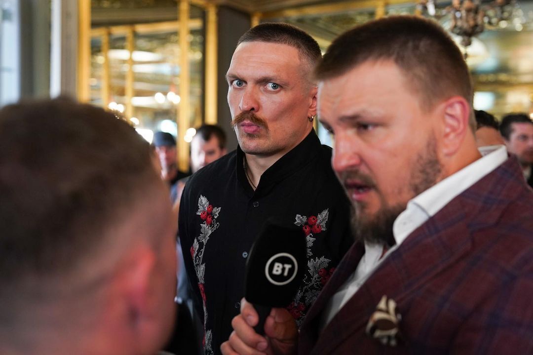 Usyk drastically changed his image before the fight with Dubois: what the Ukrainian world champion looks like now