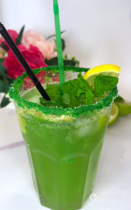 How to make a real green-colored mojito: there is one secret