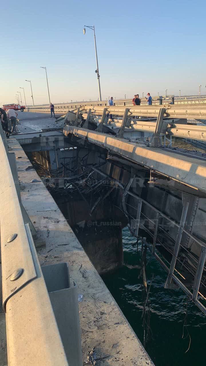 One of the spans collapsed, traffic stopped: photos and video of the aftermath of the explosions on the Crimean bridge have appeared