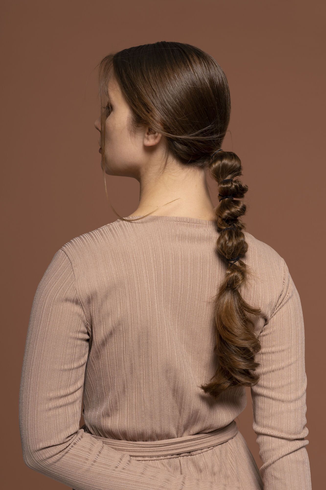 Most fashionable hairstyle for long hair owners is named: it won't take long. Photo