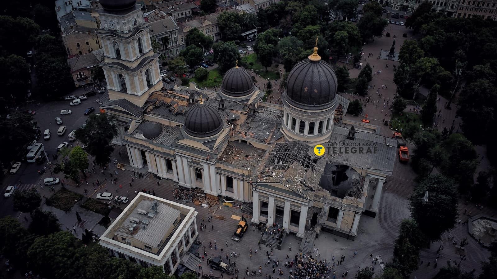 ''The enemy does not believe in God'': photographer showed apocalyptic images of the destroyed center of Odessa