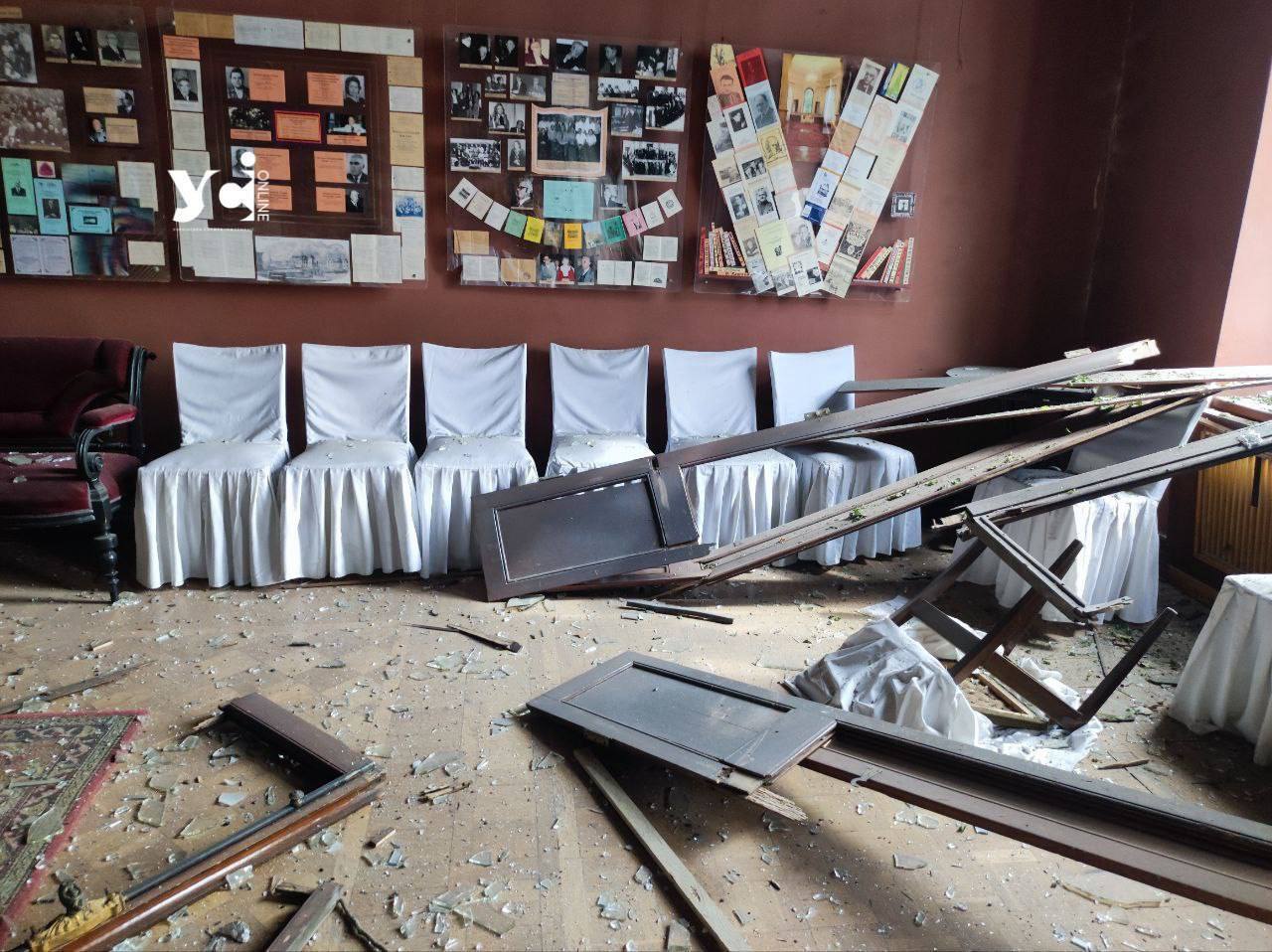 Old stained-glass windows smashed, furniture damaged: photos and video of the House of Scientists in Odessa after a night flight