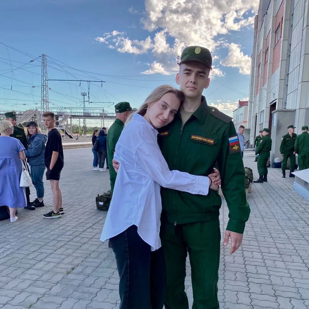 Russian fencer Smirnova's brother serves in the Russian army, which the international federation has turned a blind eye to 