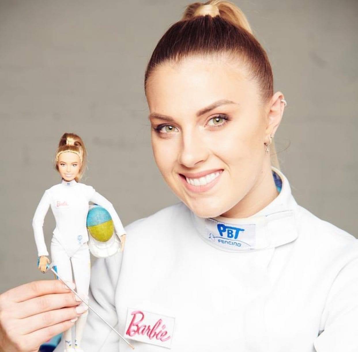 Harlan, who put the Russian woman in her place at the competition, was the prototype of the Barbie fencer: what the doll looks like