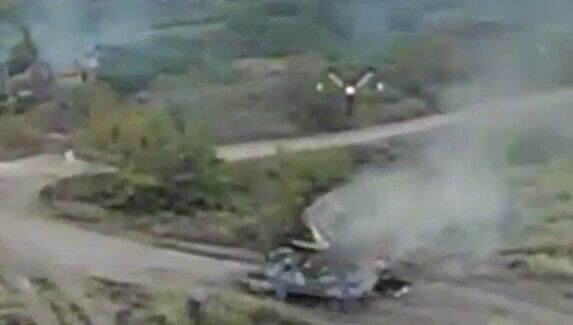 Ukrainian FPV drone turned the Russian Solntsepyok into a pile of scrap metal. Video
