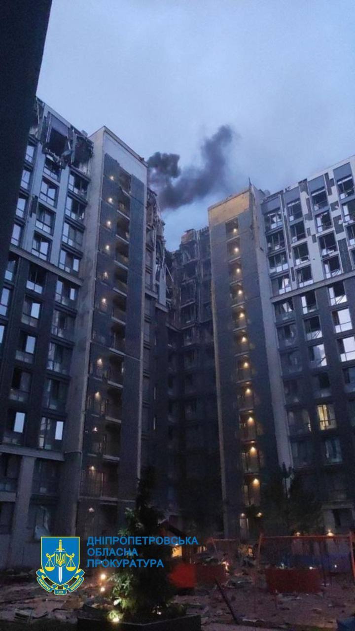 ''I heard an explosion and then another one in just five seconds'': eyewitnesses spoke about the missile strike of the Russian Federation on the house in Dnipro