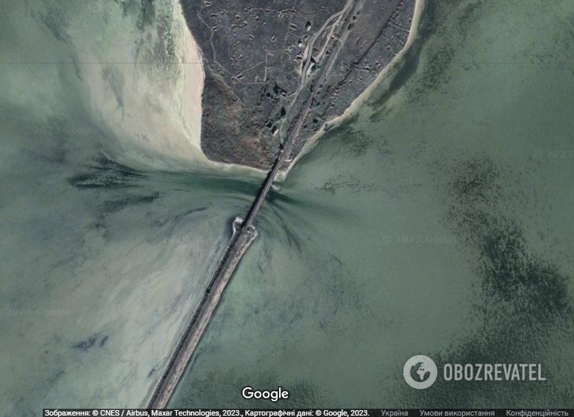 The bridge on satellite imagery before the shelling