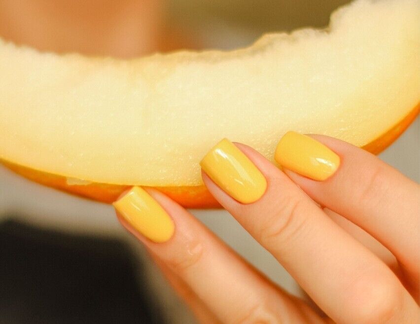 The most fashionable manicure shades for August 2023 have been announced: ''refreshing'' hands and giving a special charm. Photo