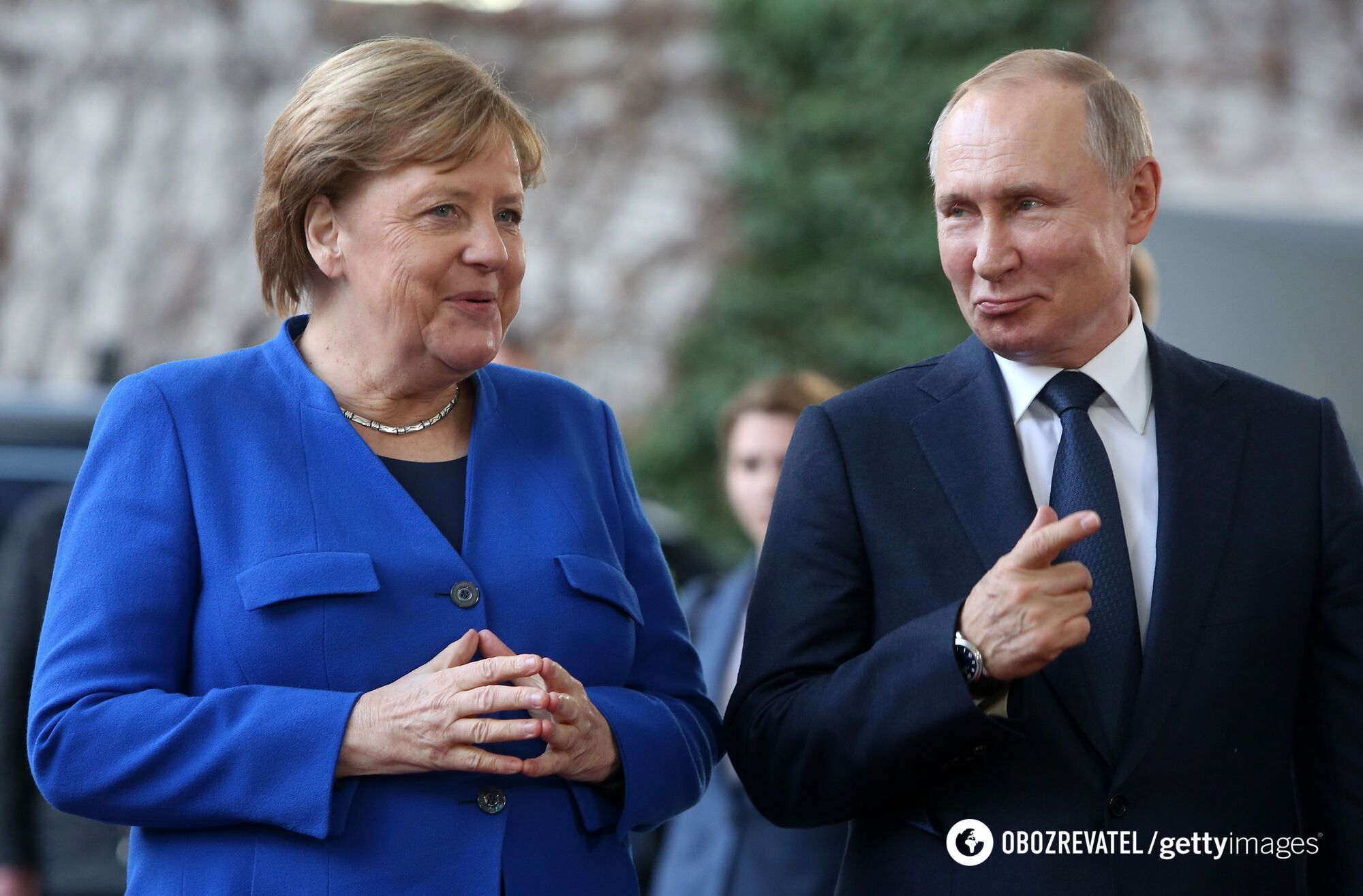 55 tysięcy euro na fryzurę i makijaż: Merkel, która wyróżniała się cynizmem wobec Ukrainy, została przyłapana na skandalu. Gdzie jest teraz? Zdjęcie