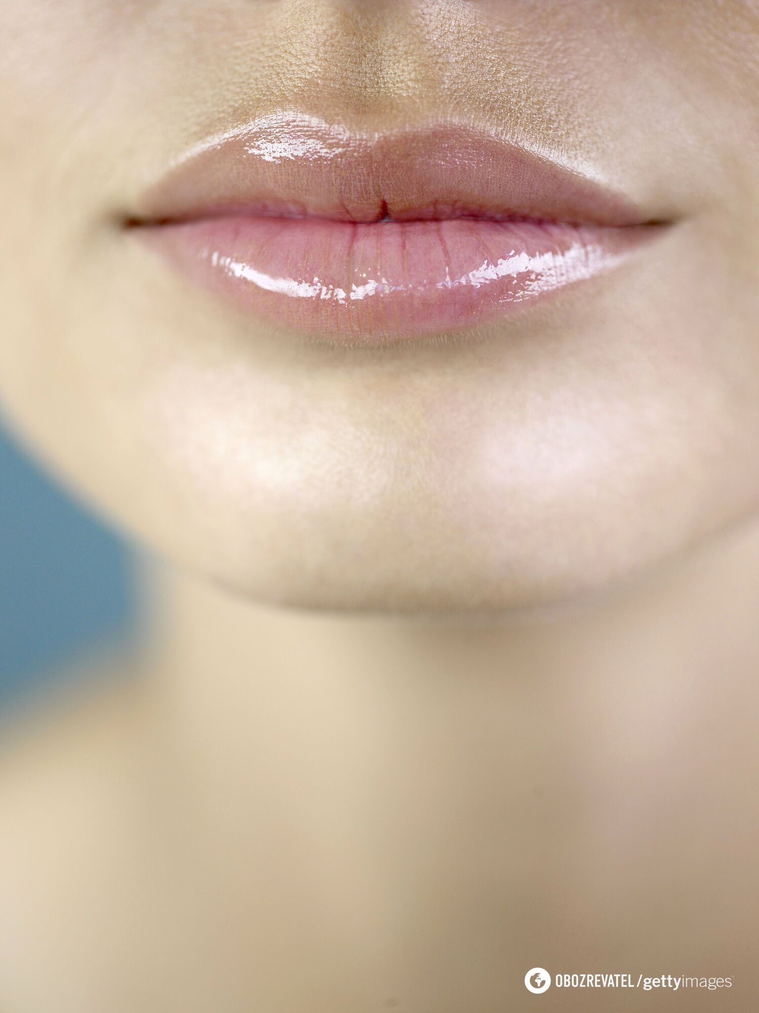 You should focus on the glossy effect when choosing a lipstick.