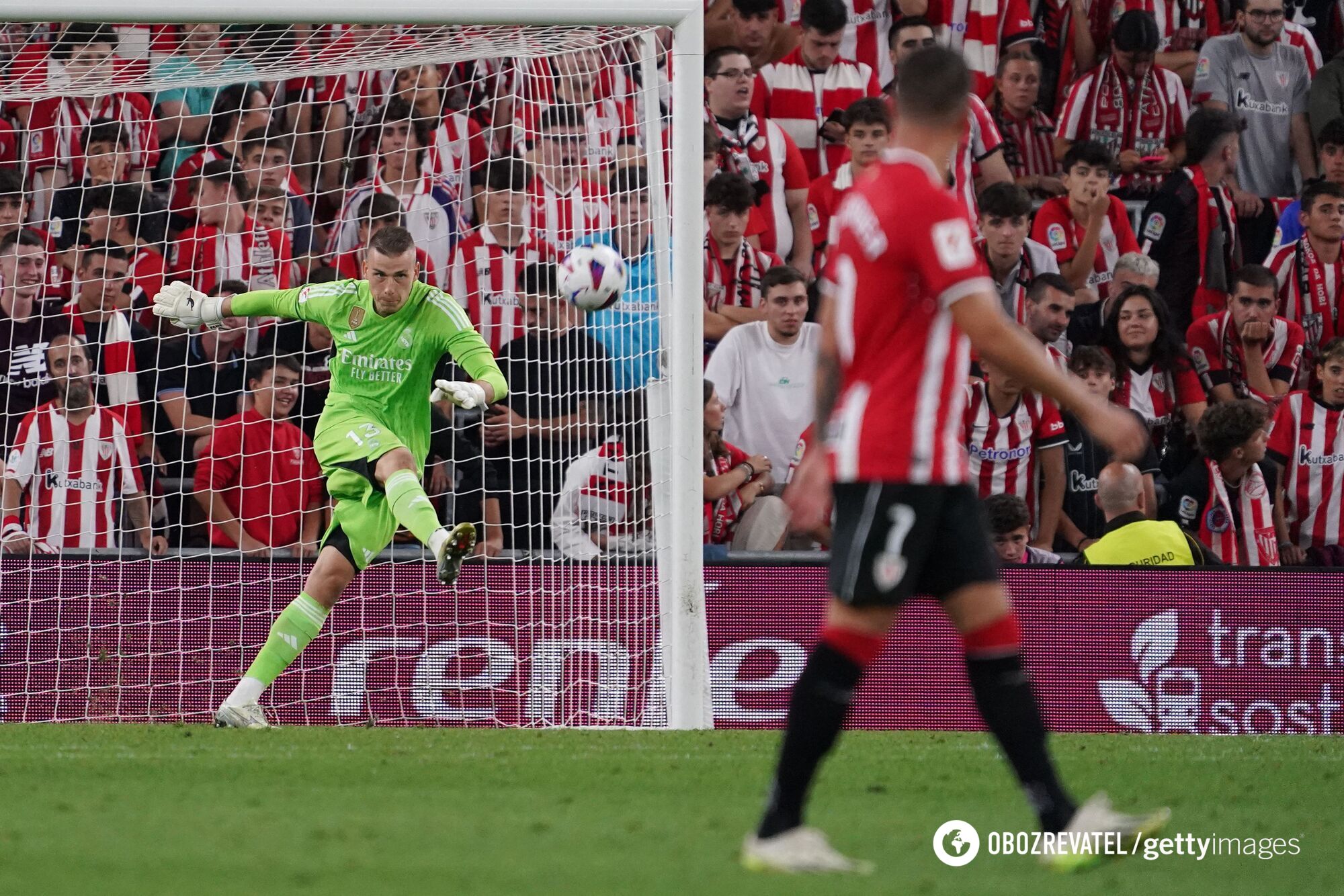 Lunin had a great match in Spain, replacing recently injured Courtois. Video